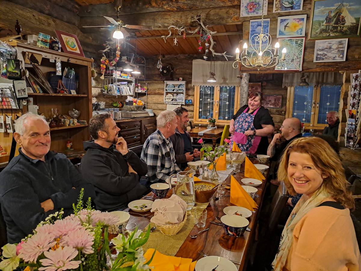 Diner met groep fotoreis Finland Noorwegen